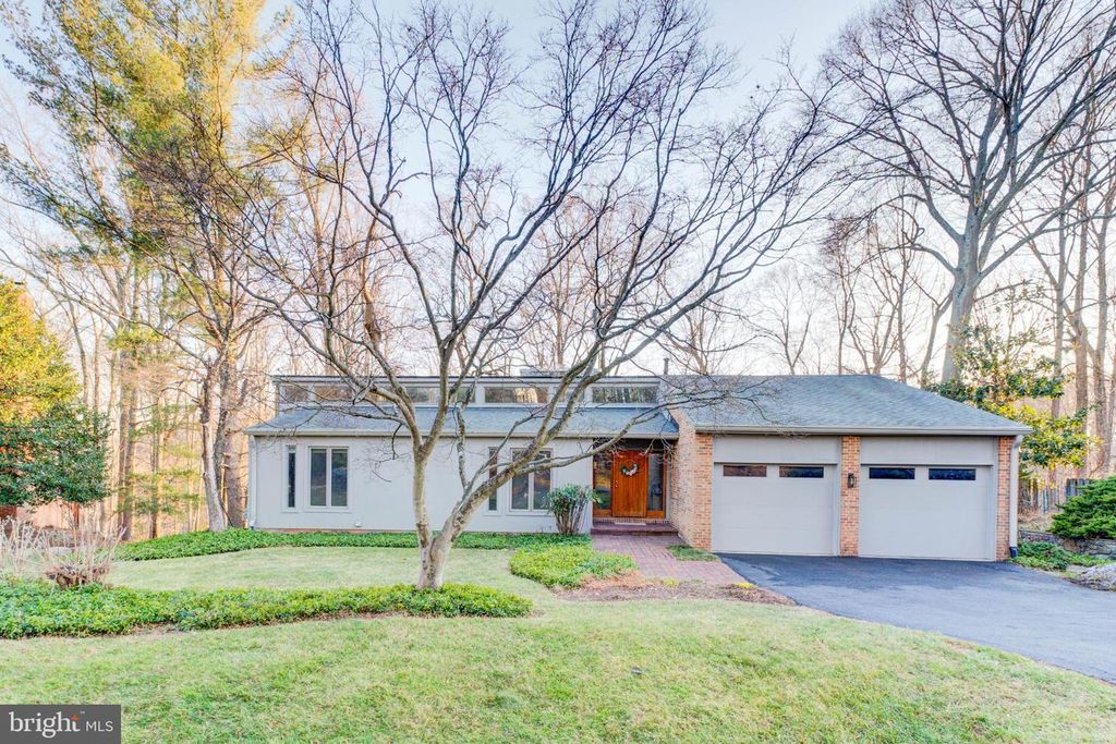 8610 HIDDEN HILL LN, Rockville, MD 20854