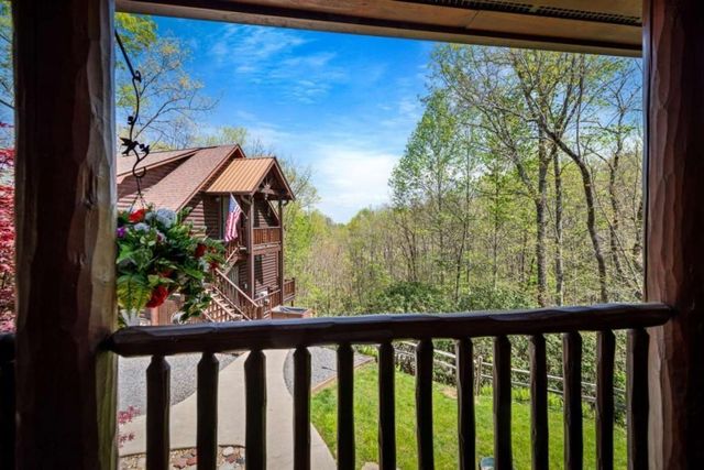 245 Davenport Mountain Road 3, Blue Ridge, GA 30513