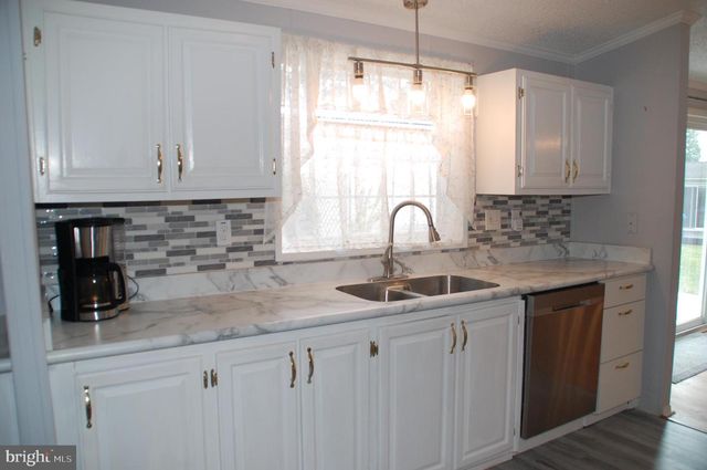 10 BRIGHTON PL, Souderton, PA 18964