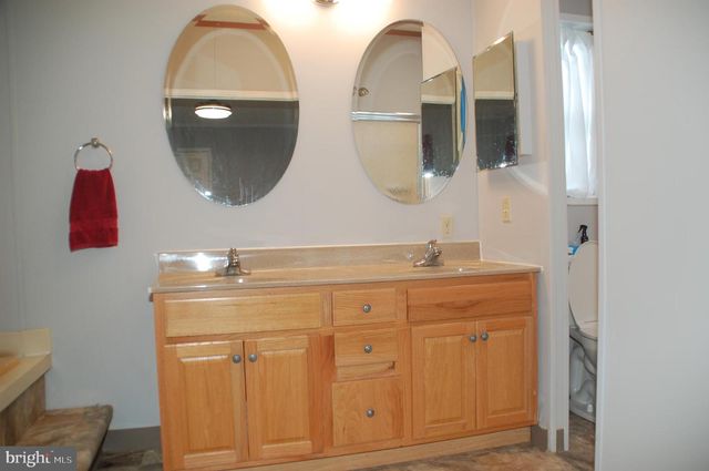 10 BRIGHTON PL, Souderton, PA 18964