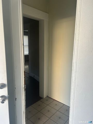 727 Iranistan Avenue, Bridgeport, CT 06605