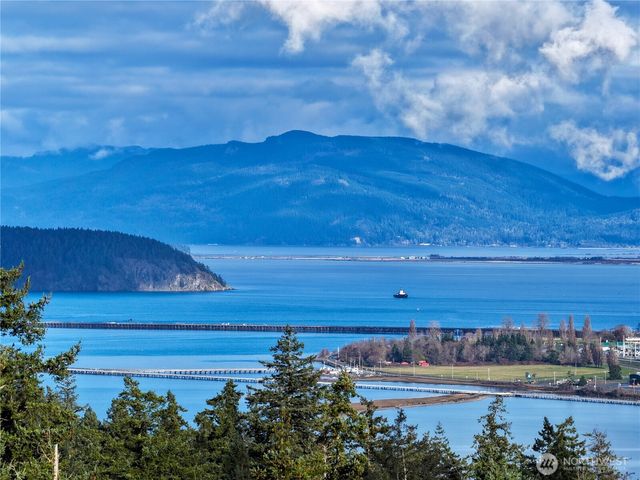 6599 Whistle Lake Terrace, Anacortes, WA 98221