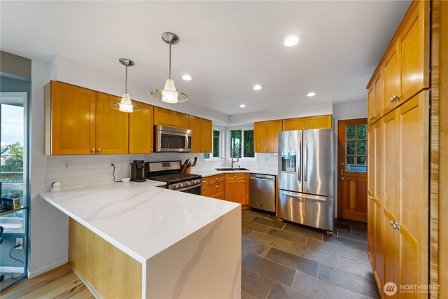 6599 Whistle Lake Terrace, Anacortes, WA 98221