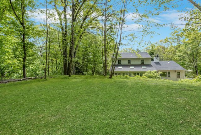 28 Mey Crescent Road, Stormville, NY 12582