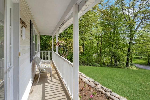 28 Mey Crescent Road, Stormville, NY 12582