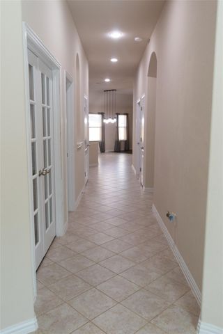 734 Oyster CRK, Buda, TX 78610