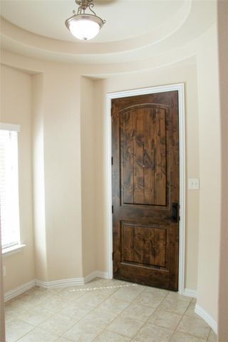 734 Oyster CRK, Buda, TX 78610