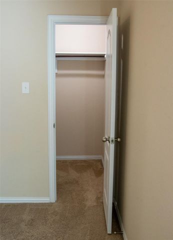 734 Oyster CRK, Buda, TX 78610