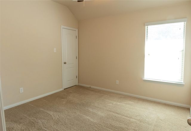 734 Oyster CRK, Buda, TX 78610