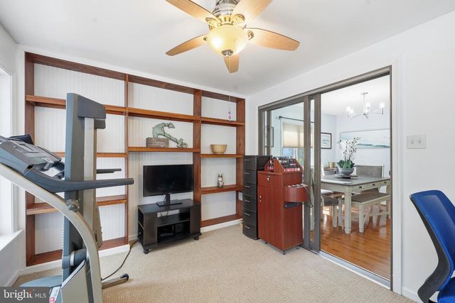 82 SANDYHOOK RD, Berlin, MD 21811