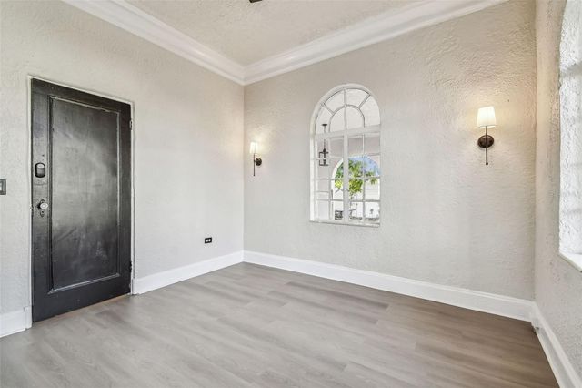 2102 W LA SALLE STREET, Tampa, FL 33607