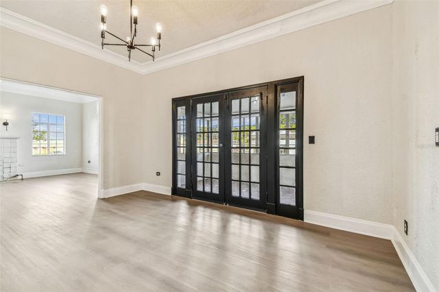 2102 W LA SALLE STREET, Tampa, FL 33607