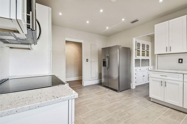 2102 W LA SALLE STREET, Tampa, FL 33607