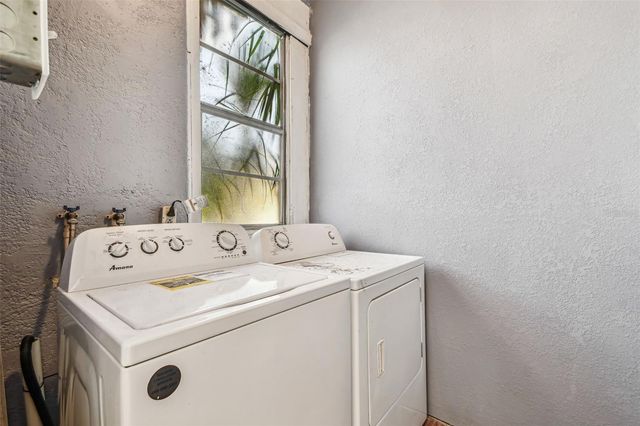 2102 W LA SALLE STREET, Tampa, FL 33607