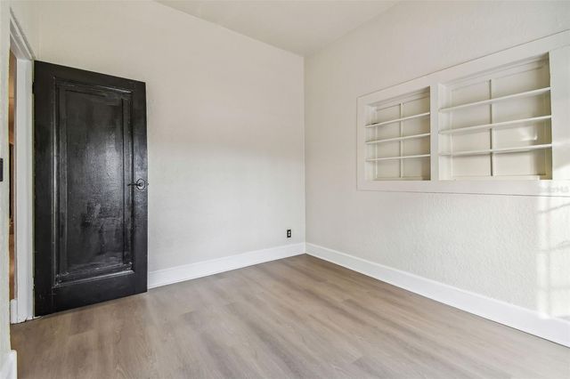 2102 W LA SALLE STREET, Tampa, FL 33607