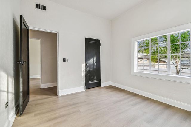2102 W LA SALLE STREET, Tampa, FL 33607