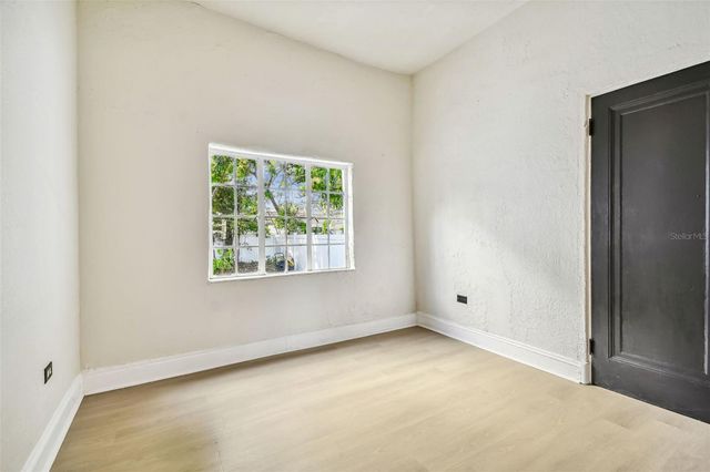 2102 W LA SALLE STREET, Tampa, FL 33607