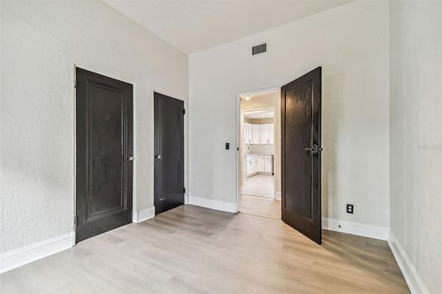 2102 W LA SALLE STREET, Tampa, FL 33607