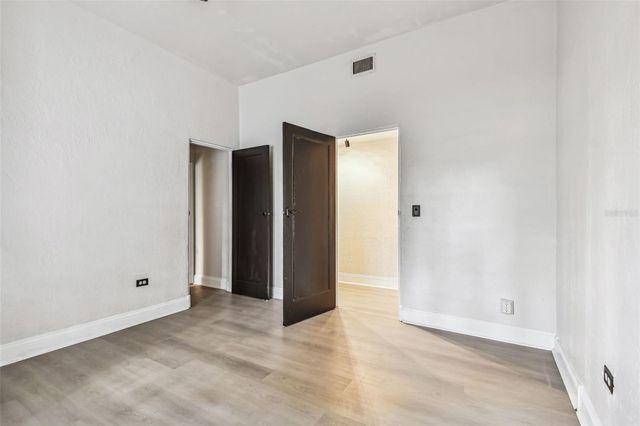 2102 W LA SALLE STREET, Tampa, FL 33607