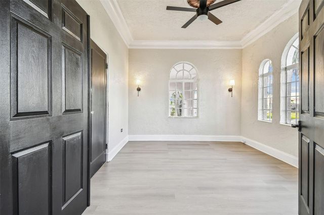 2102 W LA SALLE STREET, Tampa, FL 33607