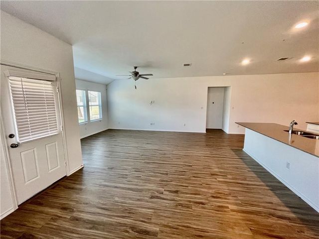 1721 Devine Lake BND, Leander, TX 78641