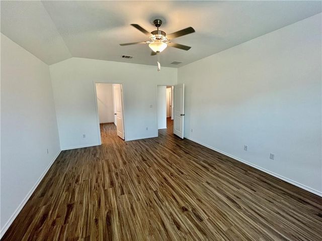 1721 Devine Lake BND, Leander, TX 78641