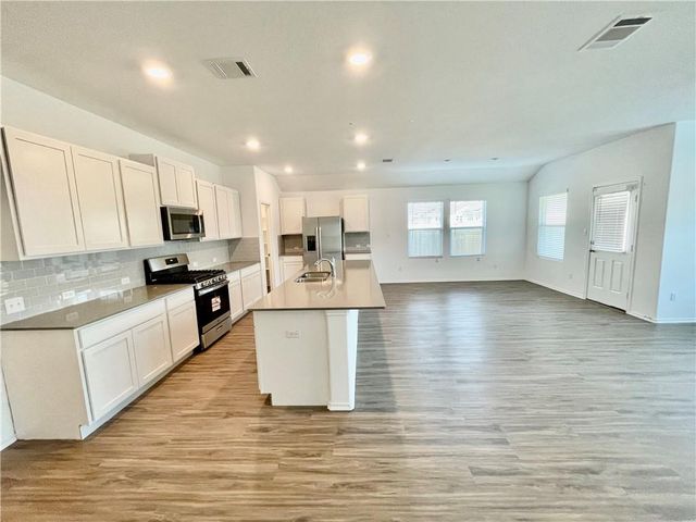 1721 Devine Lake BND, Leander, TX 78641