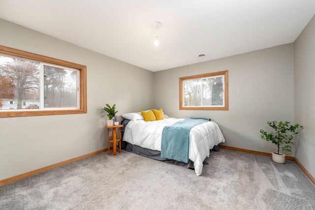 428 S 8 Mile Road, Midland, MI 48640