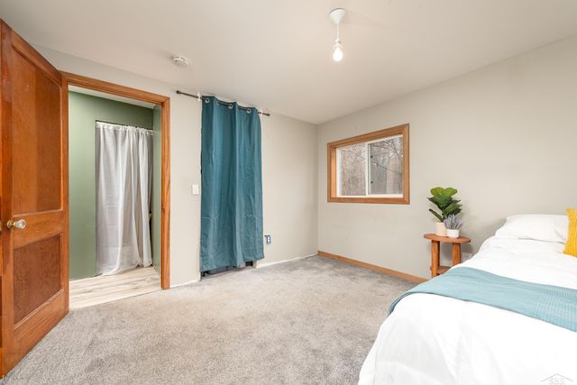 428 S 8 Mile Road, Midland, MI 48640