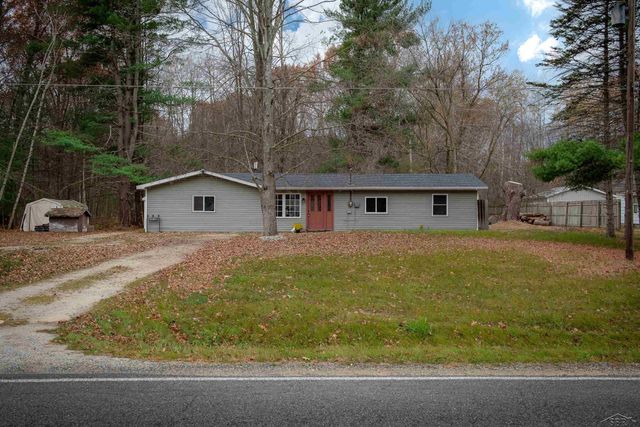 428 S 8 Mile Road, Midland, MI 48640