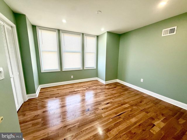 1942 S 56TH ST, Philadelphia, PA 19143