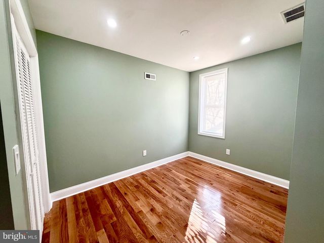 1942 S 56TH ST, Philadelphia, PA 19143