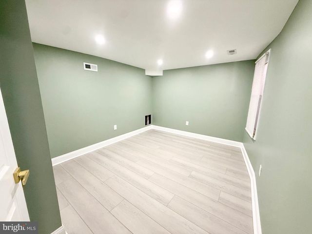 1942 S 56TH ST, Philadelphia, PA 19143