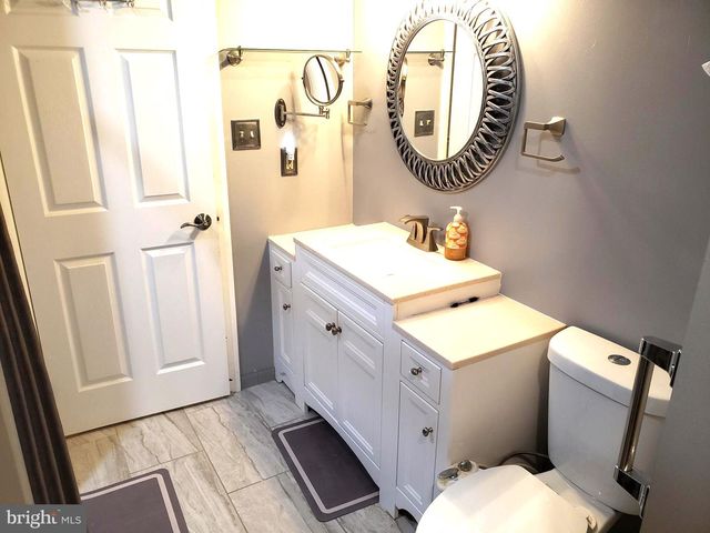 487 LONGWOOD AVE, Woodbury, NJ 08096