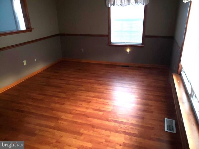 487 LONGWOOD AVE, Woodbury, NJ 08096