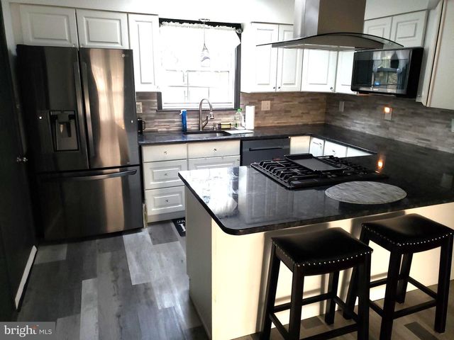 487 LONGWOOD AVE, Woodbury, NJ 08096