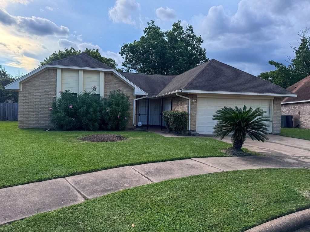 14418 Moorfield Drive, Houston, TX 77083