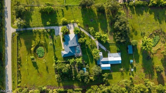 9200 Nalle Grade RD, North Fort Myers, FL 33917