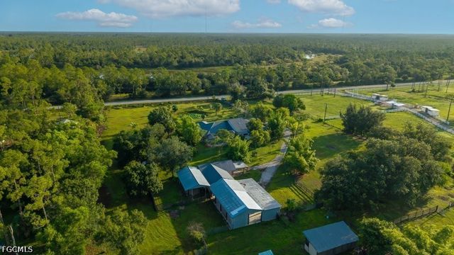9200 Nalle Grade RD, North Fort Myers, FL 33917