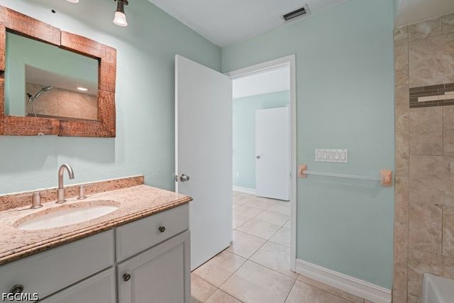 9200 Nalle Grade RD, North Fort Myers, FL 33917