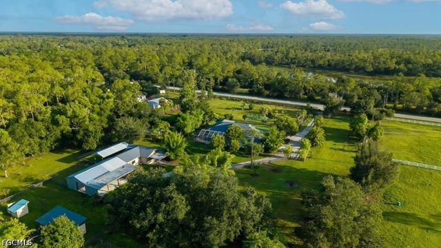 9200 Nalle Grade RD, North Fort Myers, FL 33917