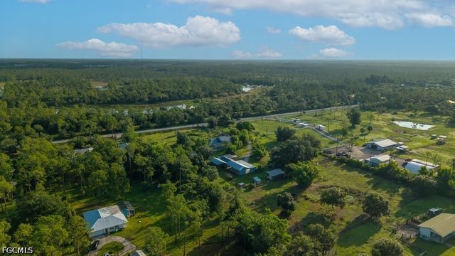 9200 Nalle Grade RD, North Fort Myers, FL 33917