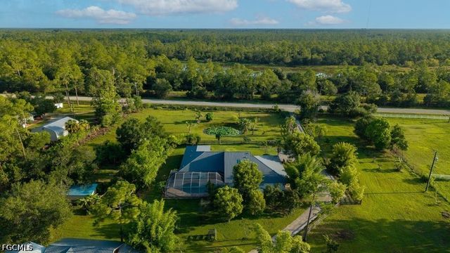 9200 Nalle Grade RD, North Fort Myers, FL 33917