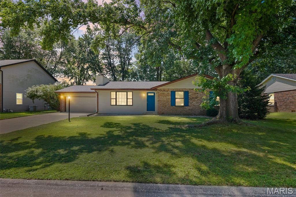 121 Turnbridge Drive, Swansea, IL 62226