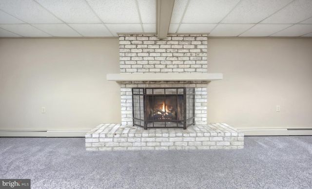 575 SUNDALE DR, York, PA 17402