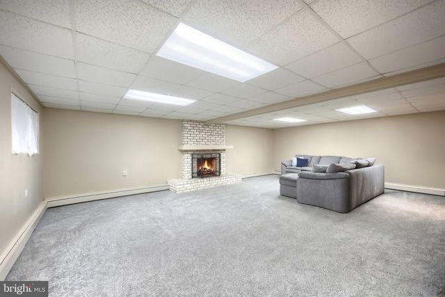 575 SUNDALE DR, York, PA 17402