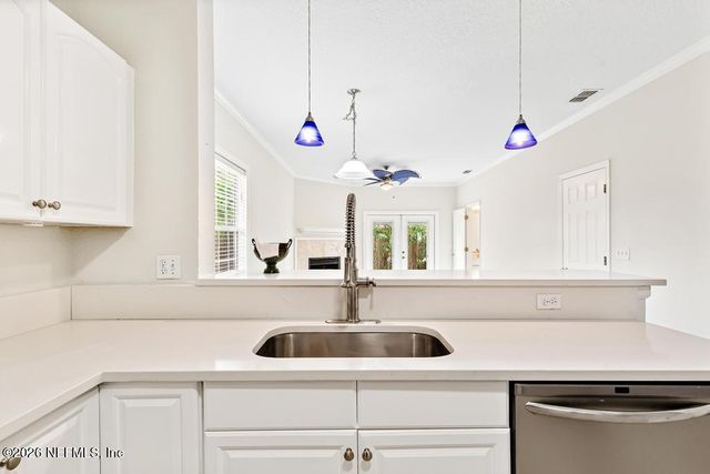 66 W 14TH Street, Atlantic Beach, FL 32233