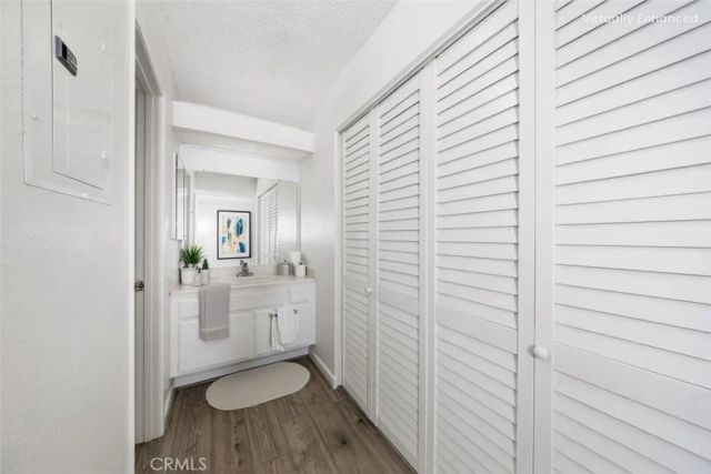 32 Town And Country Road, Phillips Ranch, CA 91766