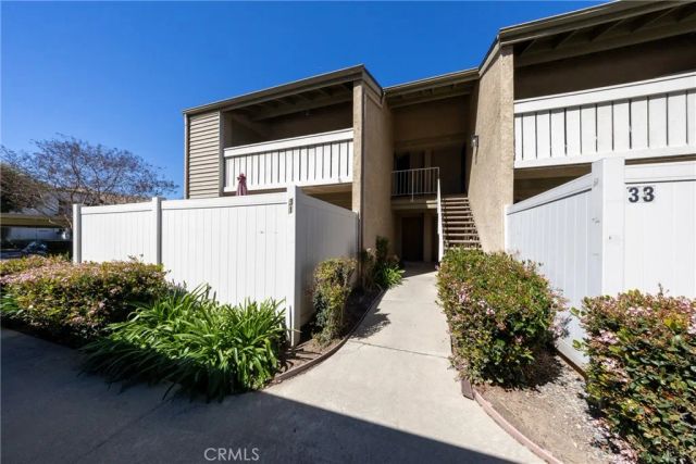 32 Town And Country Road, Phillips Ranch, CA 91766