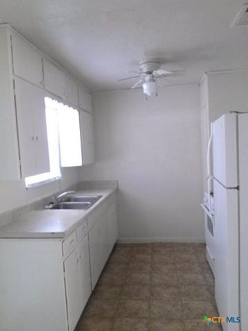 503 E Dean Avenue, Killeen, TX 76541